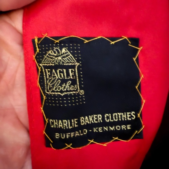 Luxurious Black Fur-Trimmed Trench Coat - Picture 4 of 8